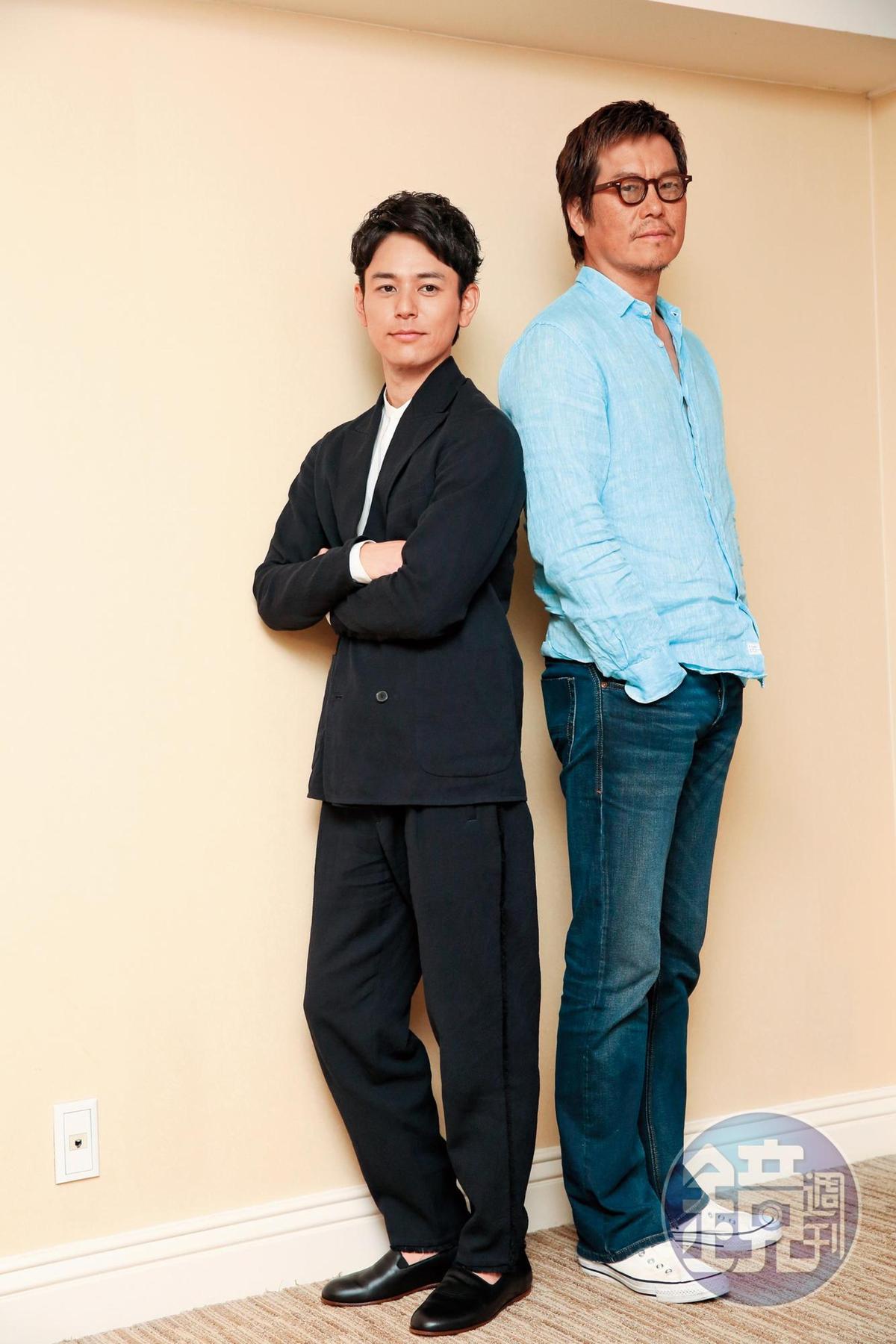 曾有一說妻夫木聰（左）身高才168公分而已，站在一八六公分的豐川悅司（右）旁，讓他看起來有點萌。另外，豐川悅司的暱稱叫做「豐悅（Toyo Etsu）」。