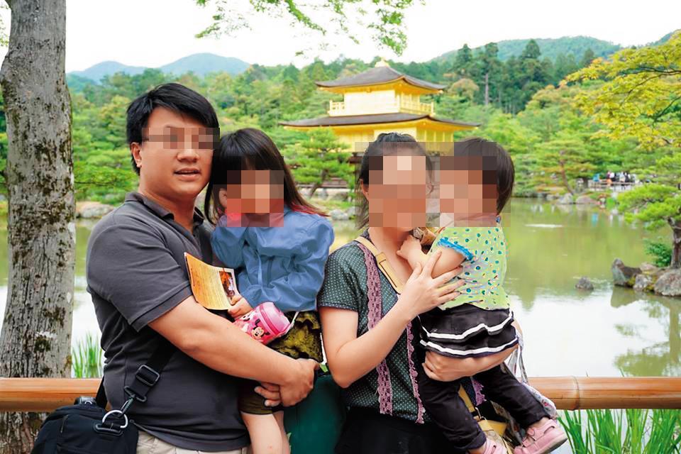 男科長（左）今年39歲，臉書封面是與妻子、2名子女出遊的照片。（翻攝臉書。圖經變色處理）