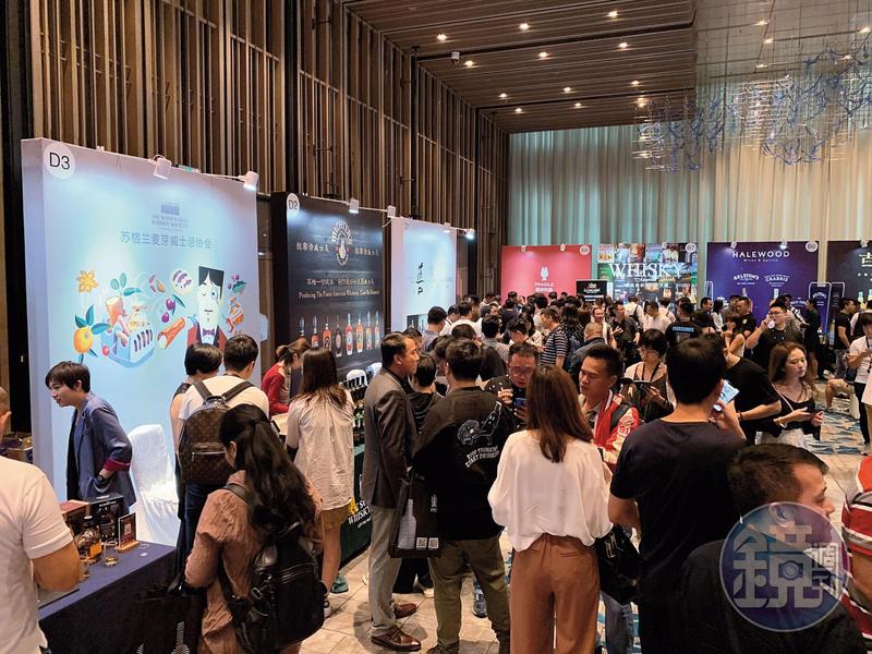 威士忌展是同好交流與學習體驗的最佳場域，中國現在受西方影響較深的城市爭相舉辦威展，民眾也踴躍參與。