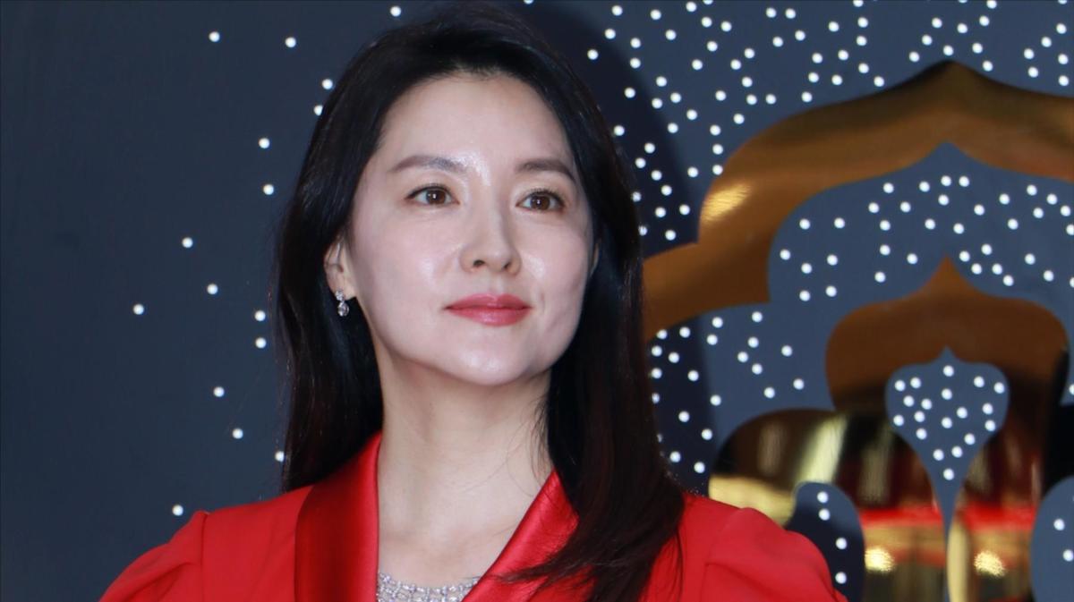 李英愛在上海出席化妝品記者會，「氧氣美女」的皮膚仍白晰無瑕。（東方IC）