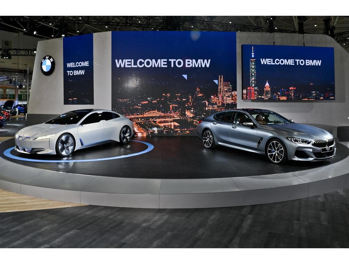 BMW純電動概念車i Vision Dynamics與頂級旗艦四門跑車THE 8 Gran Coupé於台灣首次亮相。