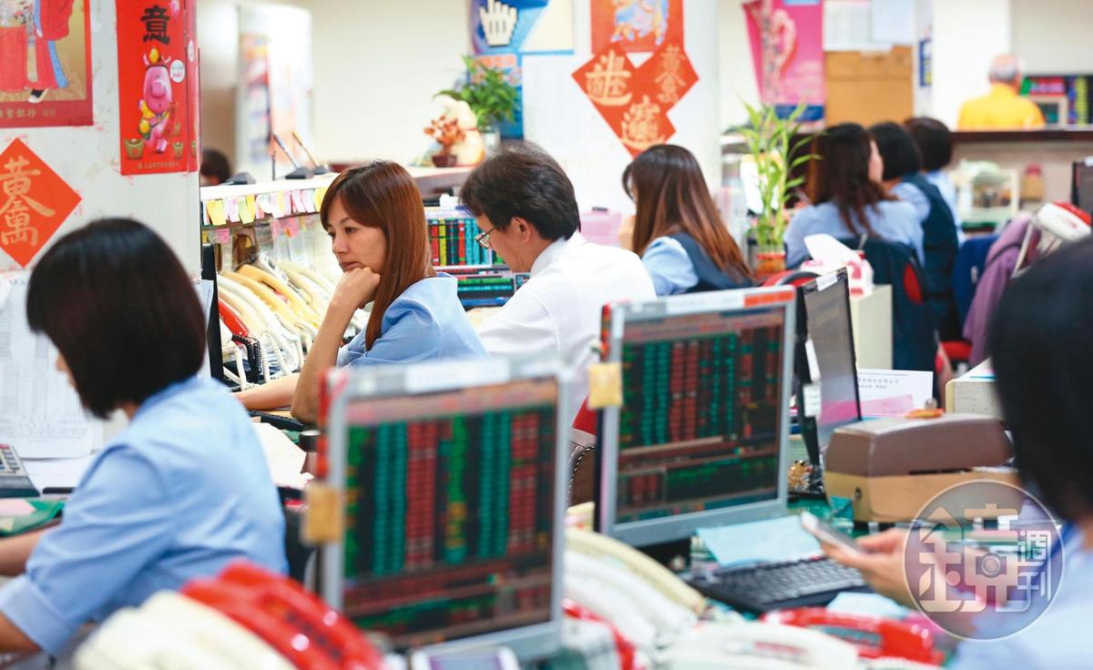 台灣各大券商分點加起來數百家，主力大戶就隱藏在其中某些分點進行下單交易。