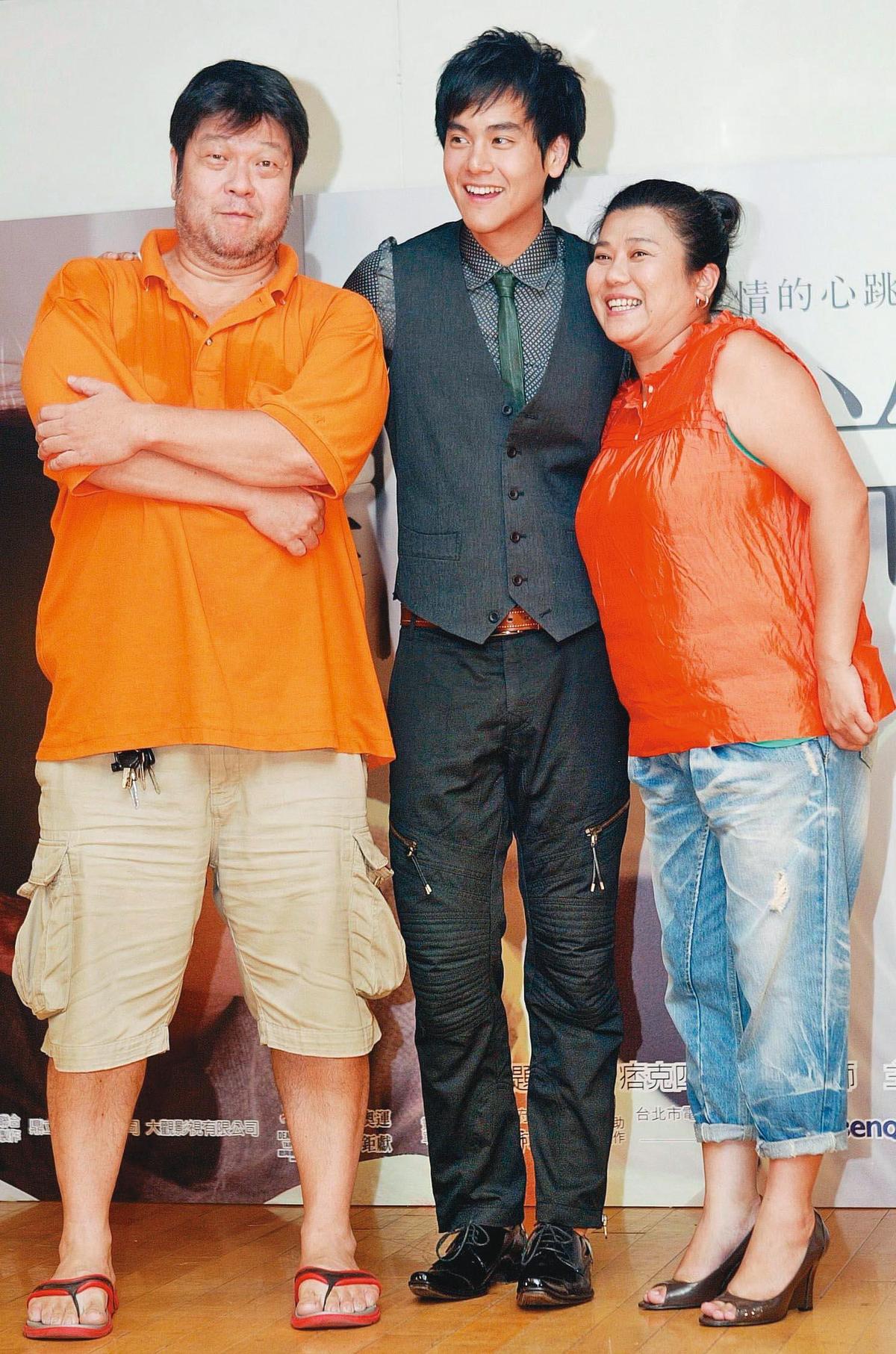 羅北安（左）與林美秀（右）在電影《聽說》飾演彭于晏的爸媽，從那之後便成為忘年之交。（東方IC）