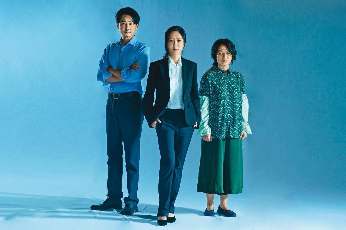 《與惡》劇場版預計9月公演，由謝瓊煖（右起）、尹馨、狄志杰擔綱演出。（故事工廠提供）