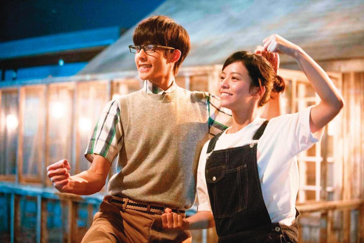 宋芸樺合作多位男神級演員，她曾與在對岸有「校草」之稱的宋威龍（左）合作陸片《我的青春都是你》。