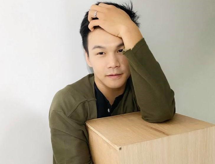 創作歌手陳凡騏坦言起初被認出不習慣，目前以拍超過40部。（翻攝自陳凡騏臉書）