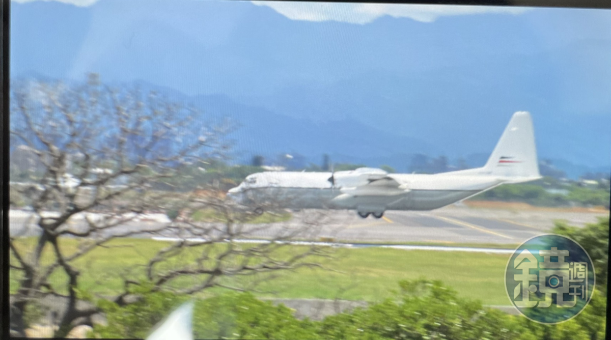 美國一架編號N3755P的L-100-30運輸機今降落桃園機場。