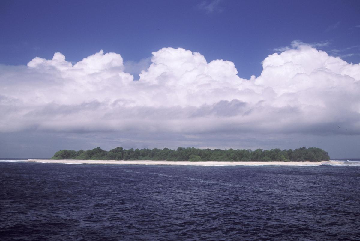 「東方號島」沒有人類居住的紀錄。（翻攝維基百科）