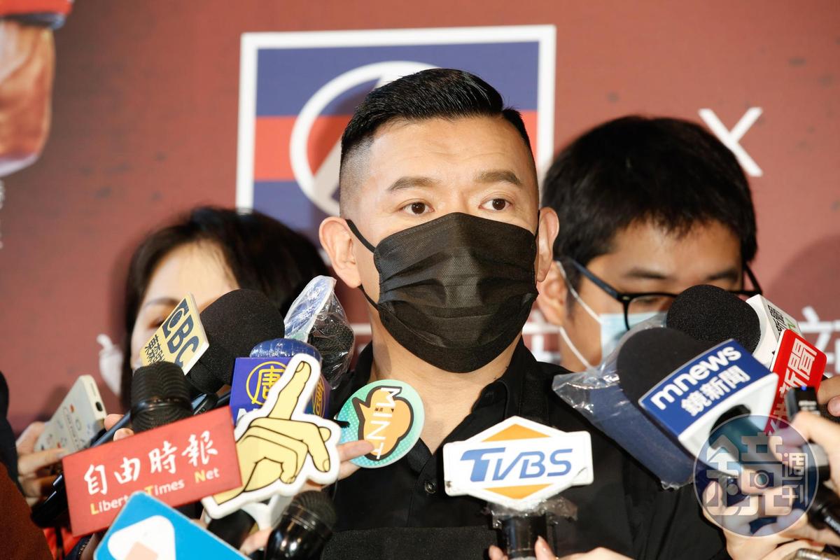 杜汶澤在記者會上透露已領有台灣身份證，是台灣人。