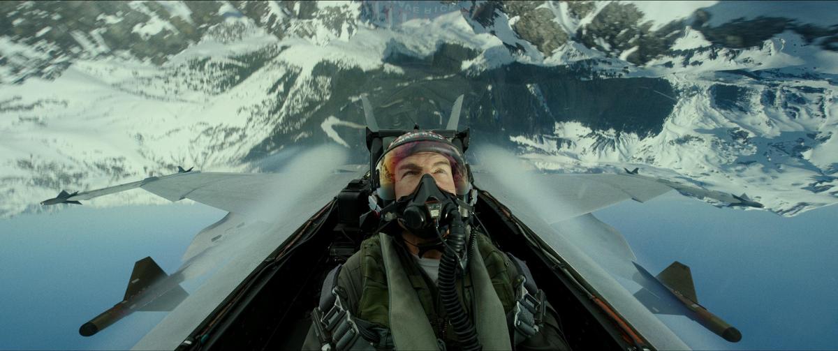 《捍衛戰士：獨行俠》以第一人稱的方式拍攝戰鬥機飛行的畫面。（UIP提供）