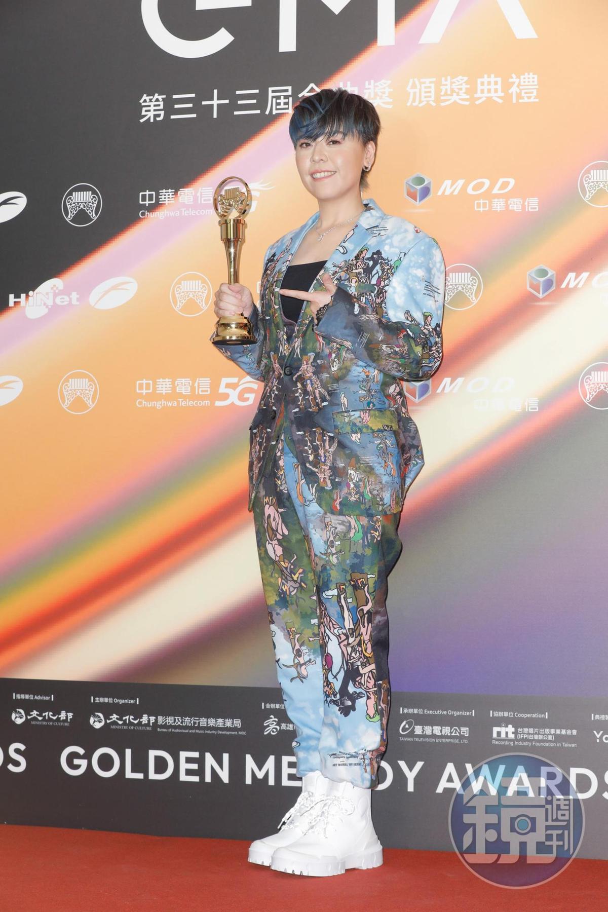 ▼江惠儀在今日成功奪下金曲33的最佳台語女歌手獎。（圖／鏡週刊）