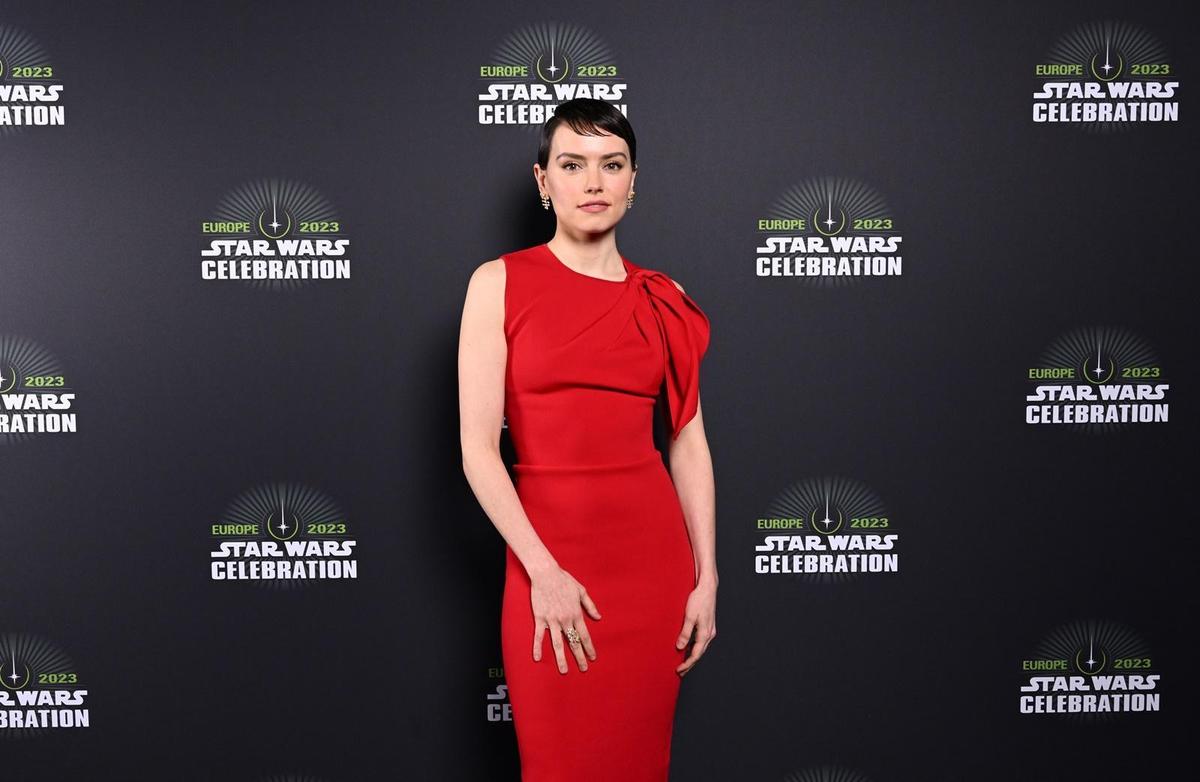 黛西蕾德莉宣佈回歸《星際大戰》系列電影，繼續扮演「芮」。（迪士尼提供）
