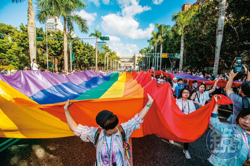 台灣同性婚姻2019年5月24日起上路，是亞洲第一個同婚合法國家，今年1月19日又擴大承認跨國同婚。（圖／鏡週刊）