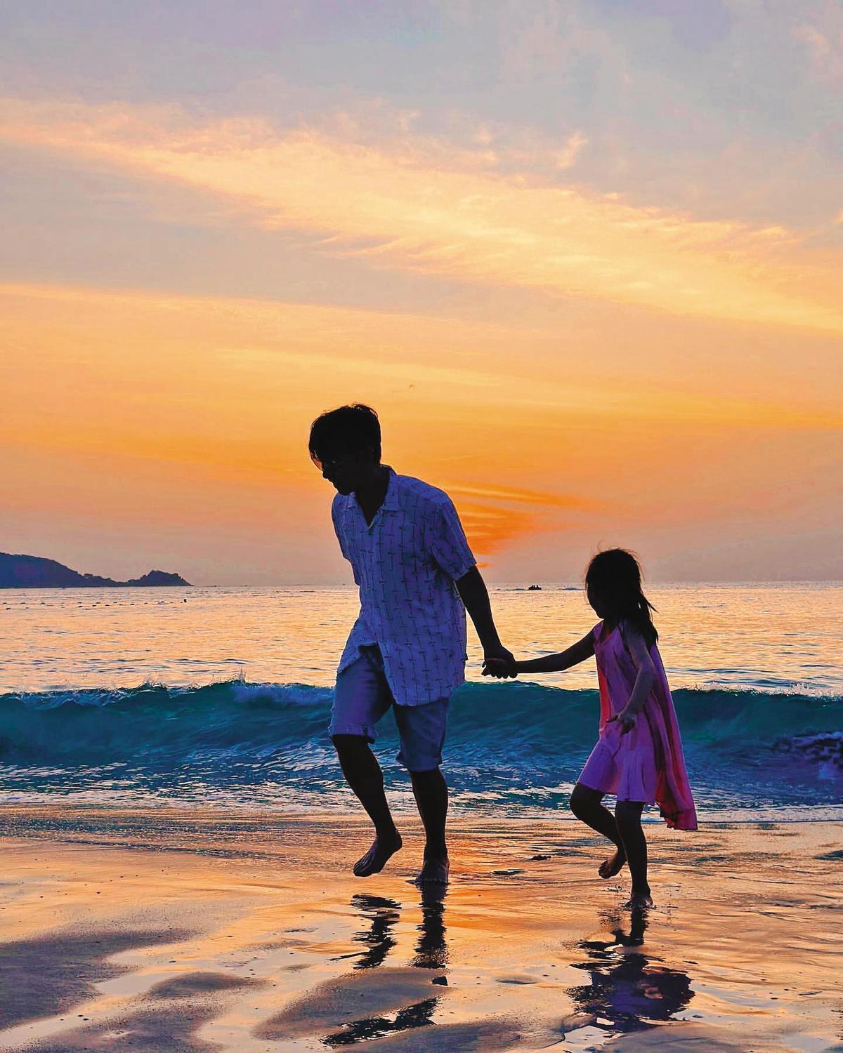 歐弟偶爾會曬跟女兒出遊的照片，表達父愛之餘，私下他也用心經營親情。（翻攝自歐弟IG）